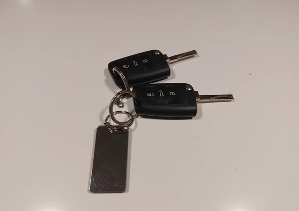 Seat Leon cena 70050 przebieg: 61700, rok produkcji 2019 z Łódź małe 562